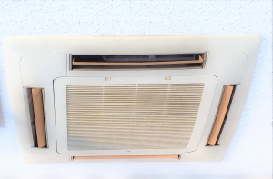 備品 エアコン